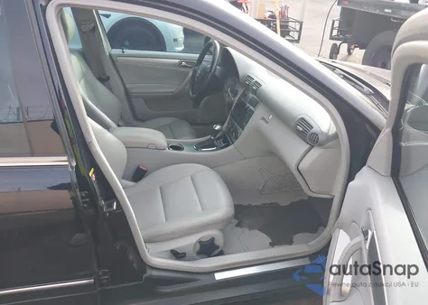 2006 Mercedes-Benz C 230 Sport from USA, damaged, VIN WDBRF52HX6F803909